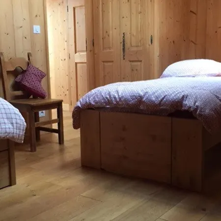 Grand A Pour 11 Personnes Avec Wifi *